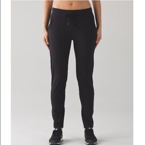 Lululemon Dropt Pants Black size 6 NWOT